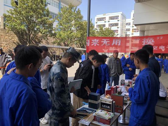 说明: 800 (2) 说明: 800 (2)